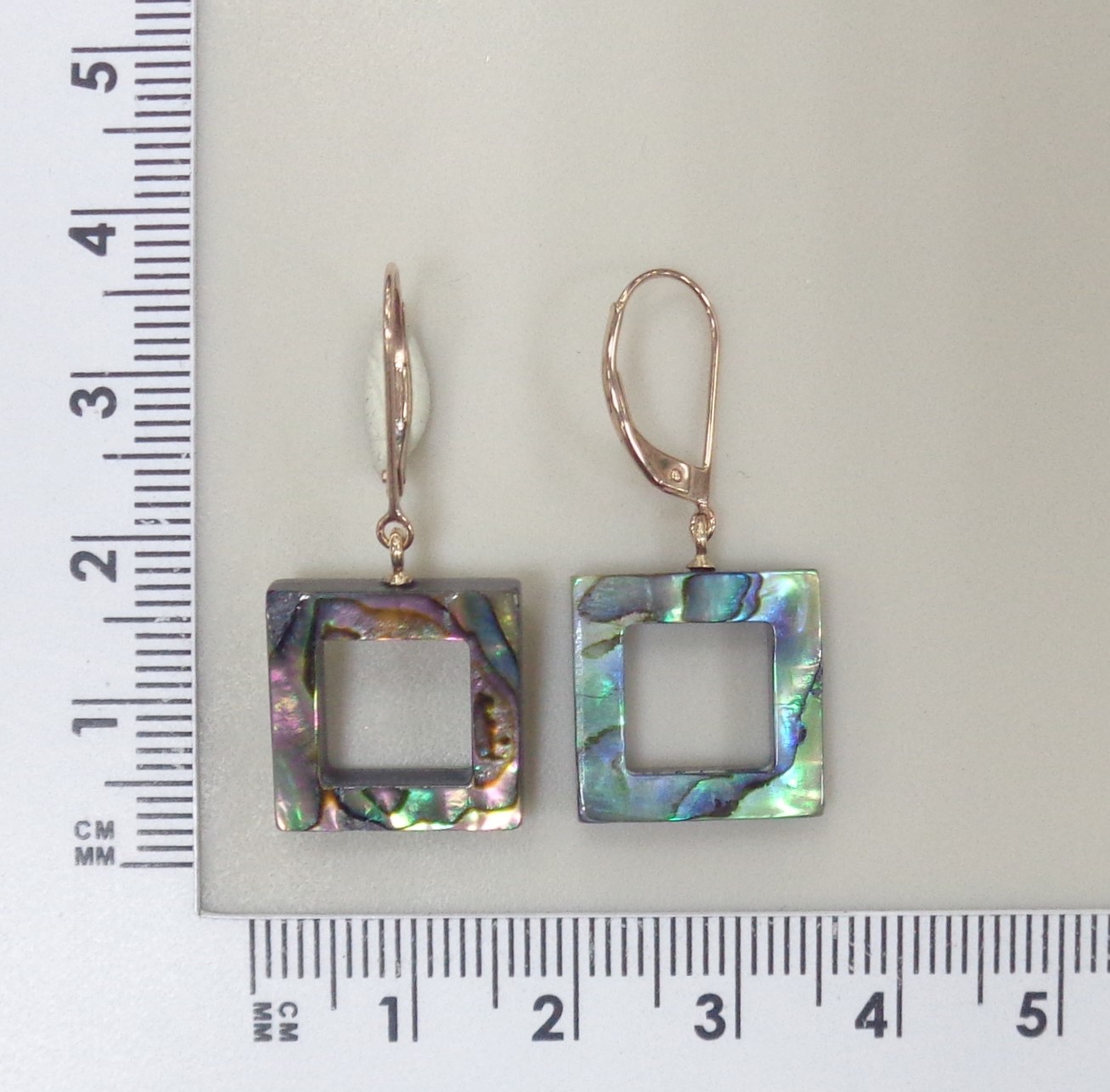 Серьги из золота с гелиотисами